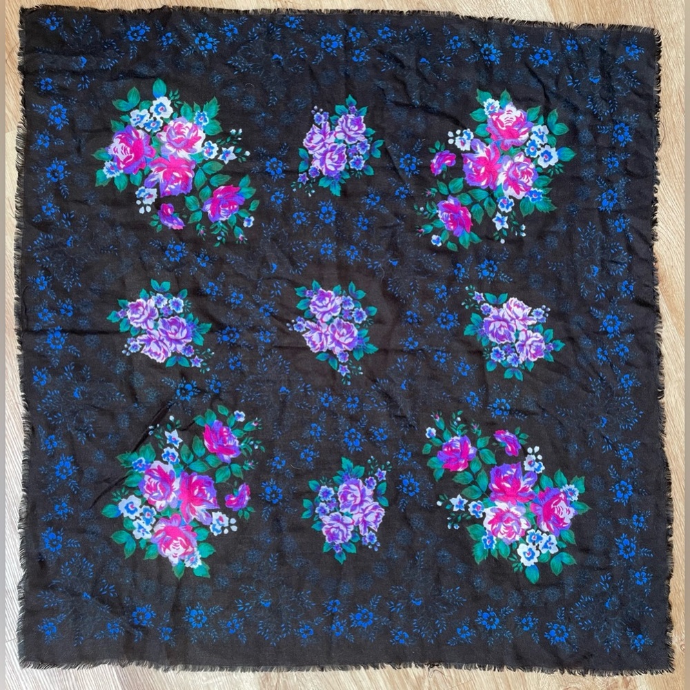 Vintage Glentex square scarf wrap black floral pink purple blue raw hem - Picture 2 of 6